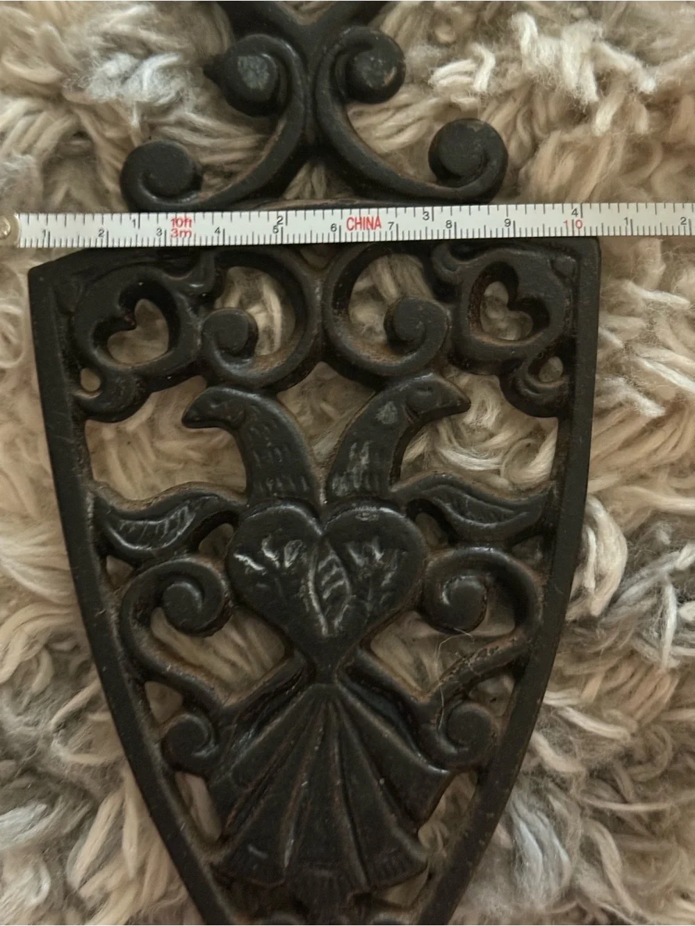 Trivet -2 Doves in a Heart cast iron # 260
